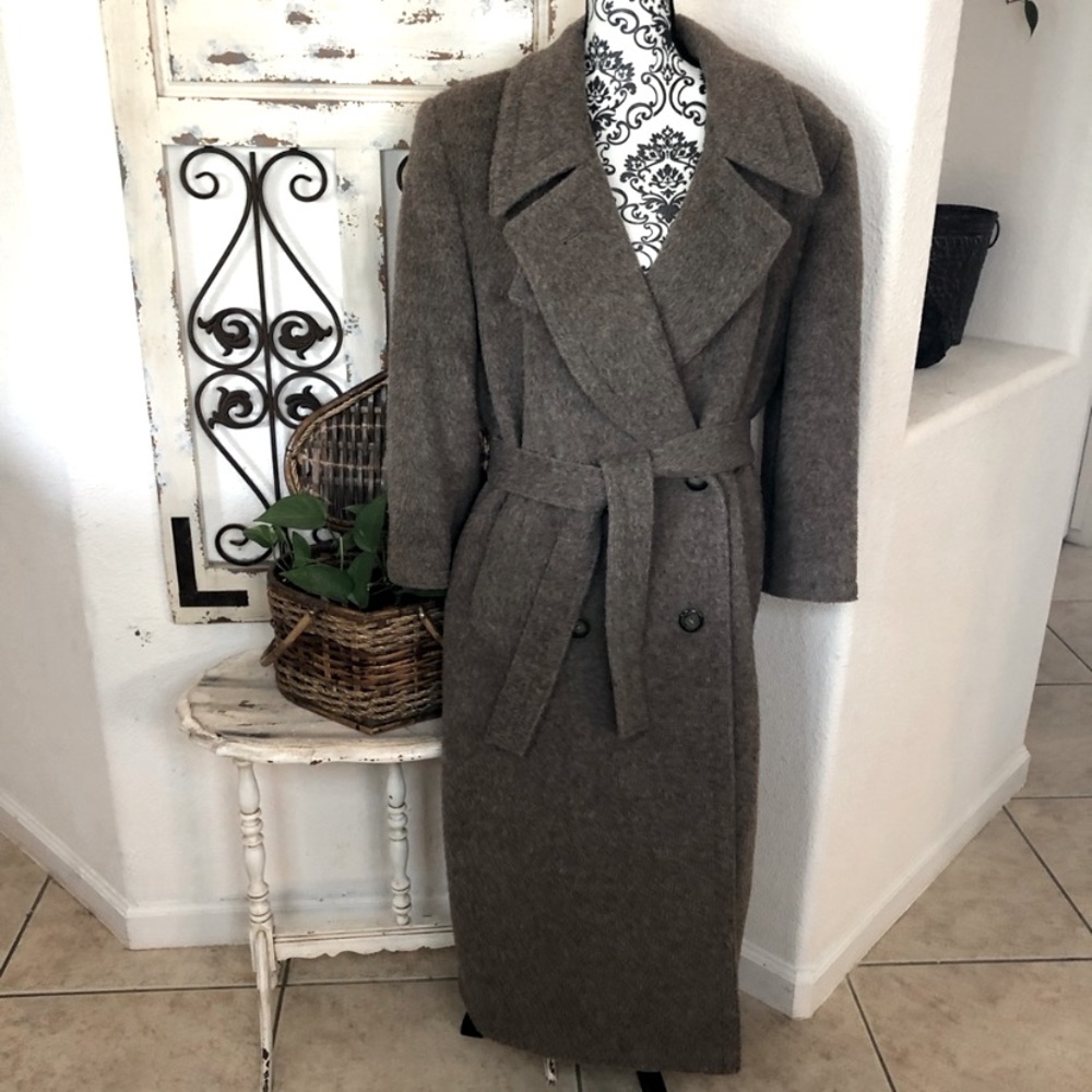 Grayish Brown Harve Benard Alpaca Wool Coat. Size 6.